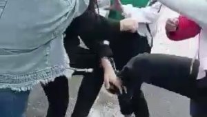 Kızların küfürlü tartışması saç baş kavgaya dönüştü