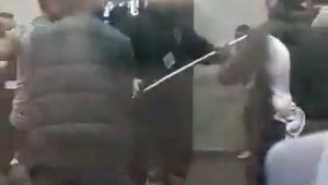 Metrodaki sigara kavgası güvenlik kamerasında