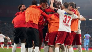 Sivasspor tarihinde ilk kez Ziraat Türkiye Kupası'nı müzesine götürdü