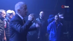 Trabzonspor Başkanı Ahmet Ağaoğlu Yenikapı'da taraftarlara seslendi