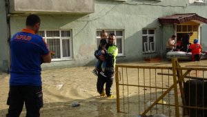 AFAD Başkanı Sezer: "235 vatandaşımız tahliye edildi"