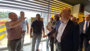 Bakan Karaismailoğlu: "Altılı masa diyorlar, altında başkaları üstünde başkaları var"