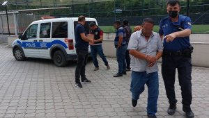 Buldukları varilleri dereye döktüler: 4'ü polis 8 kişi hastanelik oldu