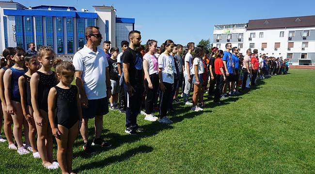 Cumhurbaşkanı Erdoğan'ın müjdesini verdiği yaz spor okulları törenle başladı