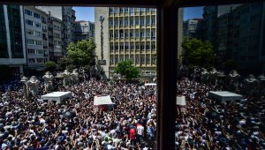 Cüneyt Arkın son yolculuğuna uğurlandı