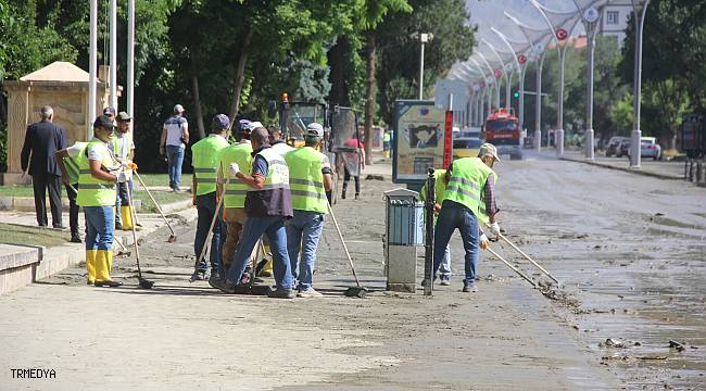Erzincan'da sel felaketinin yaraları sarılıyor