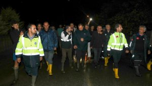 Evini su basan gözü yaşlı kadın sözleriyle gönülleri fethetti