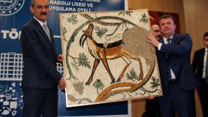 Milli Eğitim Bakanı Özer, son 20 yıldaki okullaşma oranına dikkat çekti