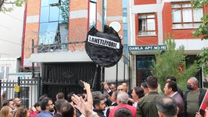 Polise yumruk atan Saliha Aydemir, HDP Genel Merkezi önünde protesto edildi