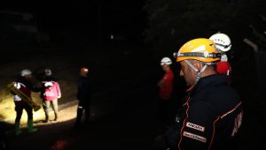 "Sel bölgesinde kayıp olduğu bilgisi alınan bir vatandaşımızı arama çalışmaları devam etmektedir"