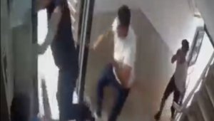 Şanlıurfa'da sopalı saldırganlar kamerada