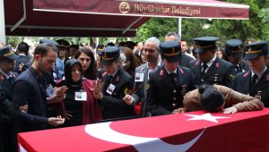 Şehit Oğuzhan Arduç memleketi Eskişehir'de son yolculuğuna uğurlandı