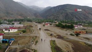 Sel felaketi: Kent adeta sular altında kaldı