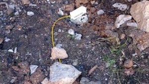 Teröristlerin kullandığı mağarada EYP ve yaşam malzemesi ele geçirildi