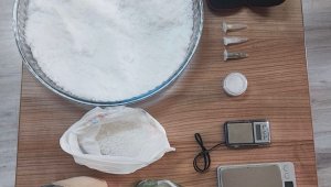 Uyuşturucu tacirlerine operasyon: 17 gözaltı, 3 tutuklama