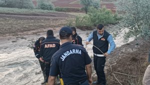 Yozgat'ta sel nedeniyle mahsur kalan 9 kişi kurtarıldı