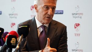 Ahmet Ağaoğlu: "Sadece 1 oyuncu transfer edeceğiz"