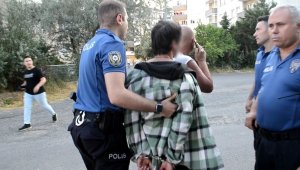 Alkollü şahıslar birbirine girdi, polis kavgaya müdahale etti