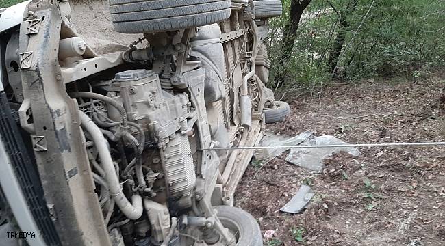 Amasya'da otomobil uçuruma yuvarlandı: 4 yaralı