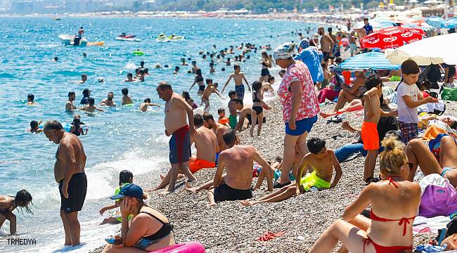 Antalya'da turist sayısı bir önceki yılın aynı dönemine göre yüzde 176 arttı