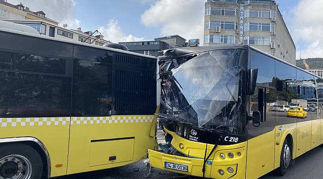 Ataşehir'de 2 İETT otobüsü birbirine girdi: 1 yaralı