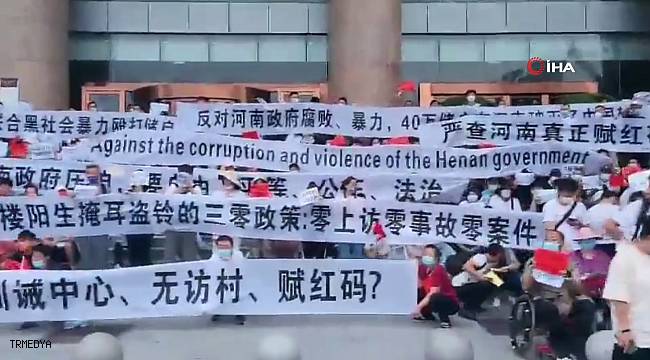 Çin'de banka protestosu