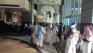 Hacı adayları Arafat'a çıkıyor