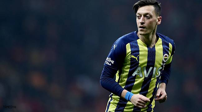 Mesut Özil'den Fenerbahçe'ye veda