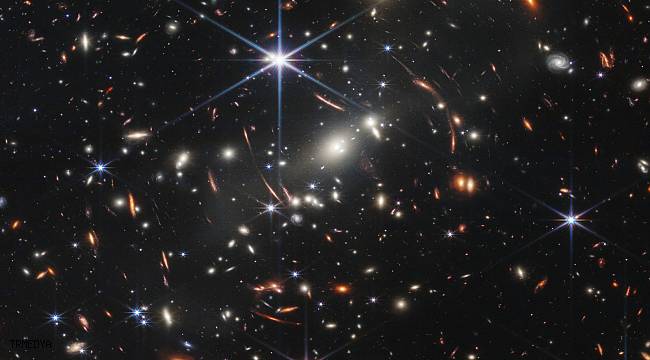 NASA'dan evrenin en derin görüntüsü