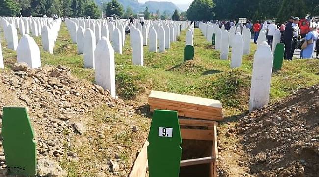 Srebrenitsa soykırımının 27. yılı