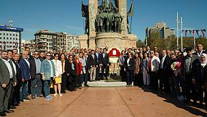 Buğra Kavuncu: karanlık salonlardan bugünlere kadar geldik 