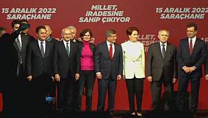 İstanbullular destek için Saraçhane'de buluştu