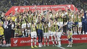 Fenerbahçe 5 yıldızlı formalarla seremoniye çıktı