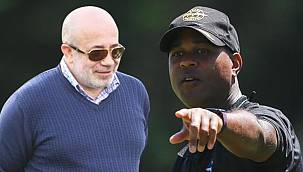 Patrick Kluivert'tan Murat Sancak için olay açıklamalar: Hepimizi rahatsız etti